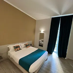 Bed & Breakfast One, Napels