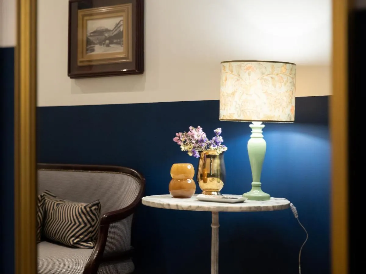 Salotto Borbonico Bed & Breakfast Naples 2*,