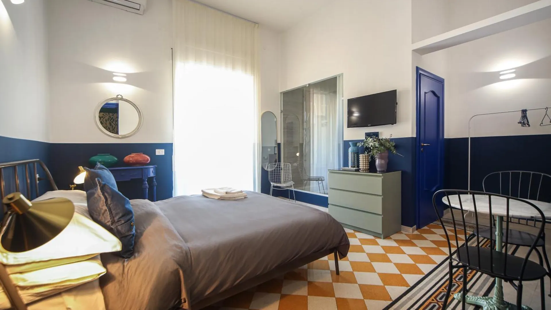 Salotto Borbonico Bed & Breakfast Naples 2*,  Italy