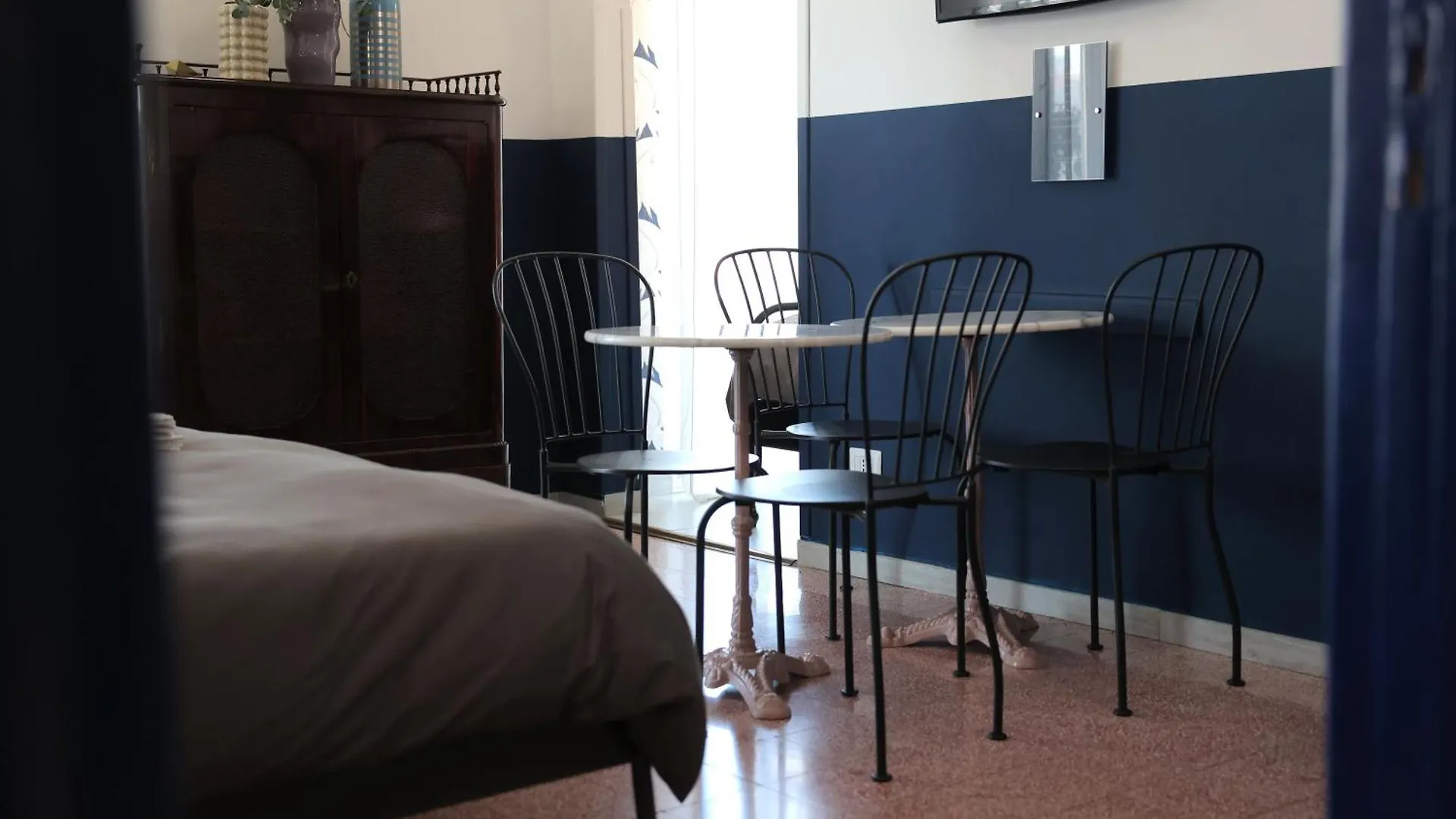 Salotto Borbonico Bed & Breakfast Naples 2*,  Italy